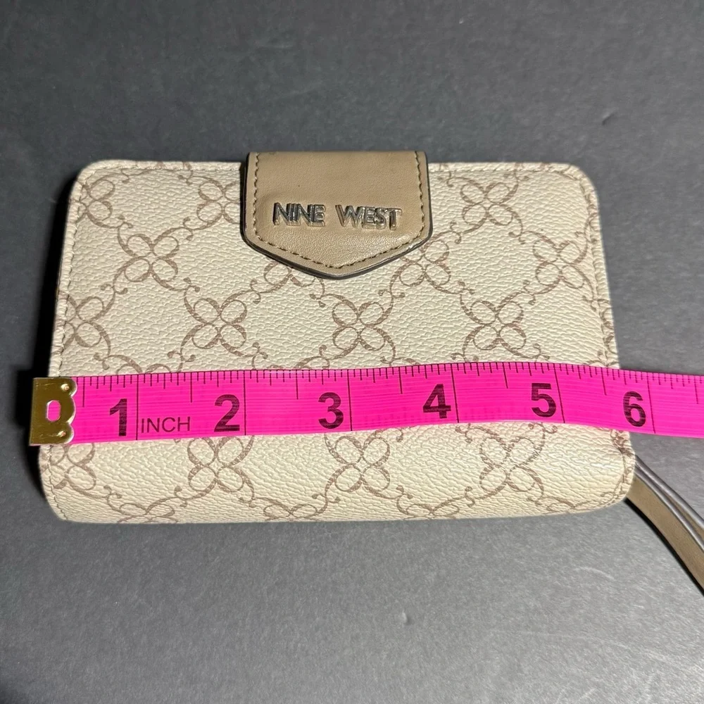 Nine West Cream and Tan Logo-Print Zip Wallet